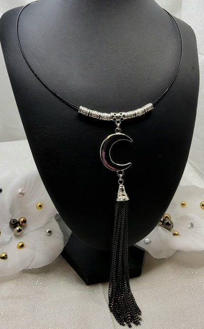 Silver Moon & Tassel Necklace, Moon Jewelry, Celestial Choker, Ethereal Style Accessory, Lunar Inspired Design