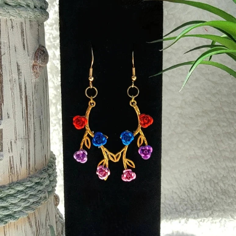 Boucles d’oreilles 3D Rose Vine, Bijoux Gold Drop, Couleur Métallique, Dangle artisanal unique, Goutte élégante, Bijoux de fleurs à la mode, Floral élégant