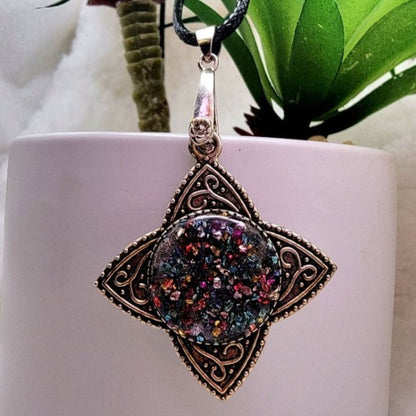 Collier pendentif étoile céleste argenté en verre brisé multicolore, bijoux multicolores de style antique, charme mystique unique