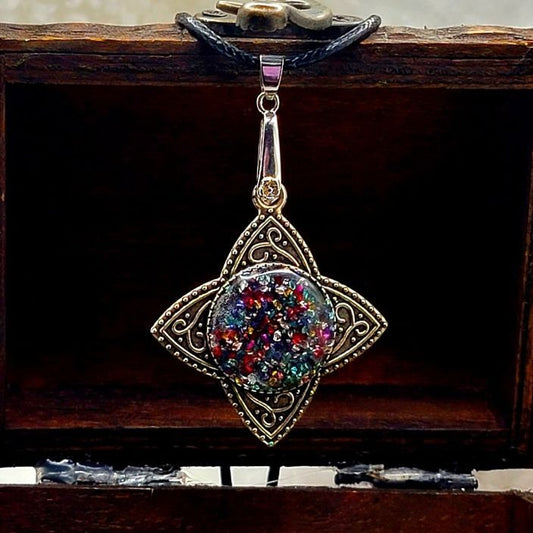 Collier pendentif étoile céleste argenté en verre brisé multicolore, bijoux multicolores de style antique, charme mystique unique