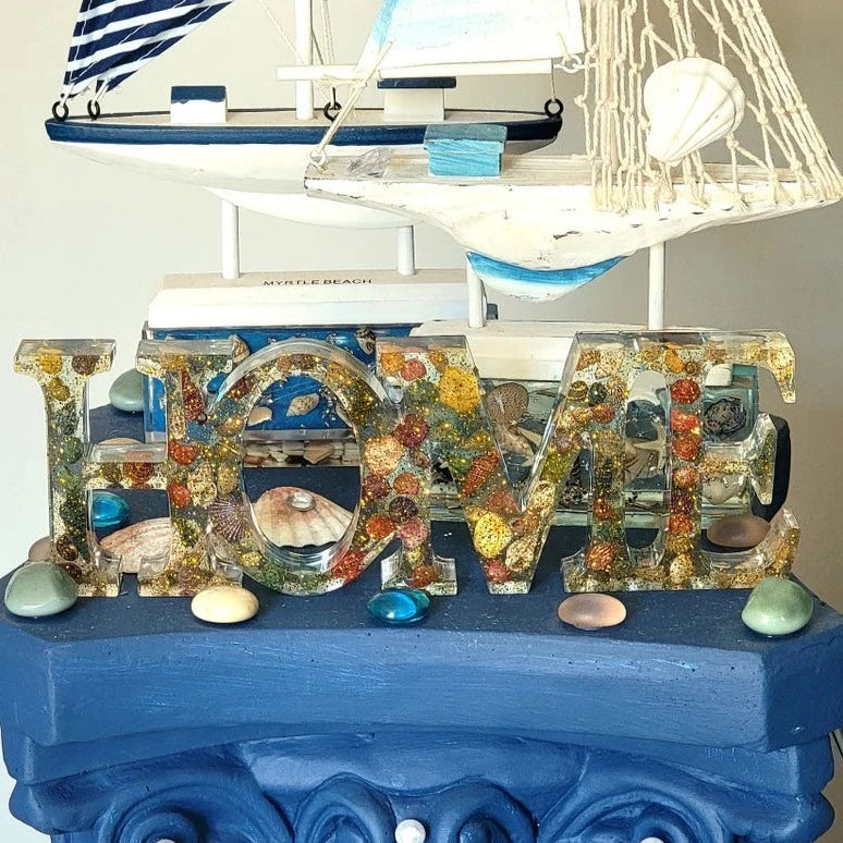 Panneau de maison en résine sur le thème de la plage, décor de coquillages, véritable art de coquillages de plage, design d’intérieur côtier, décor de la vie marine, style artistique sur le thème de l’océan