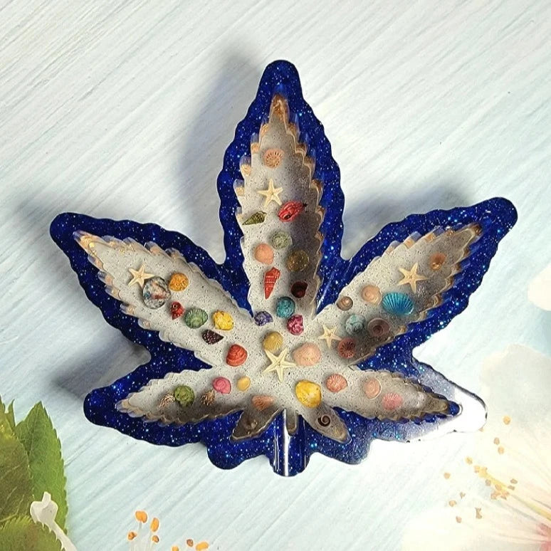 Beachside Bliss Maple Leaf-Inspired Ashtray, Gift for Smokers