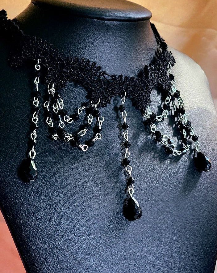 Gargantilla colgante lolita de cadena negra, elegante diseño de inspiración victoriana, collar gótico vintage, cuello de encaje, regalo único hecho a mano