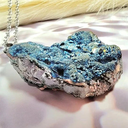 Blue Agate Raw Stone Necklace, Natural Coral Design