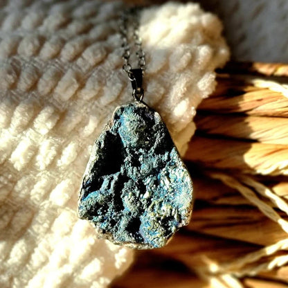 Blue Agate Raw Stone Necklace, Natural Coral Design