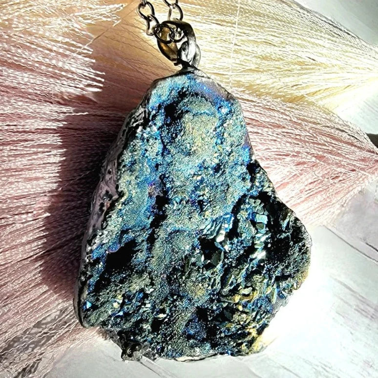 Blue Agate Raw Stone Necklace, Natural Coral Design