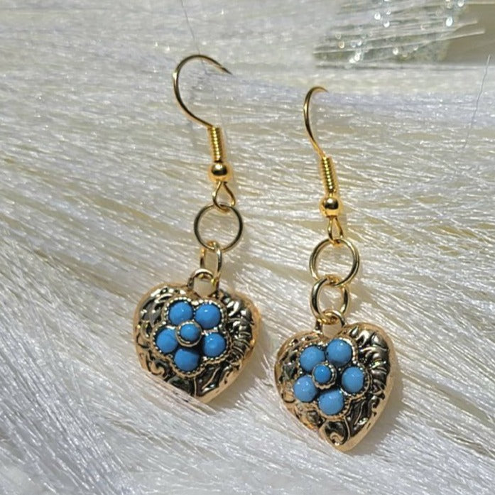 Flor de cuentas azules, pendiente en forma de corazón, joyería romántica, joyería elegante única, accesorio romántico atemporal, elegante gota temática vintage