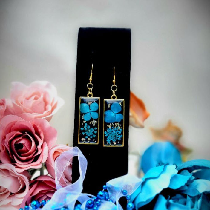 Blue Hydrangea Petals and Baby's Breath Real Flower Earrings, Real Flower Dangle