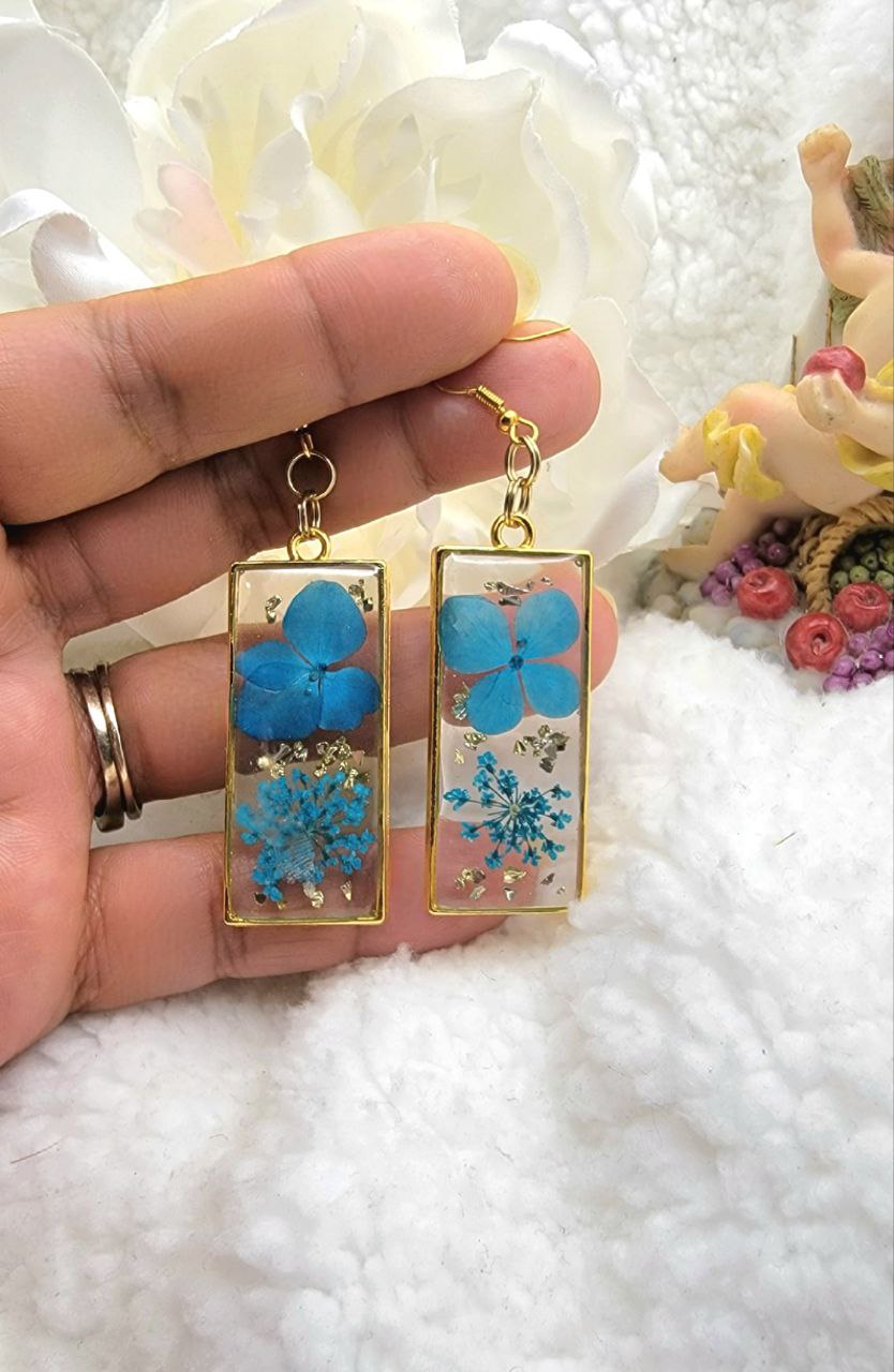 Blue Hydrangea Petals and Baby's Breath Real Flower Earrings, Real Flower Dangle