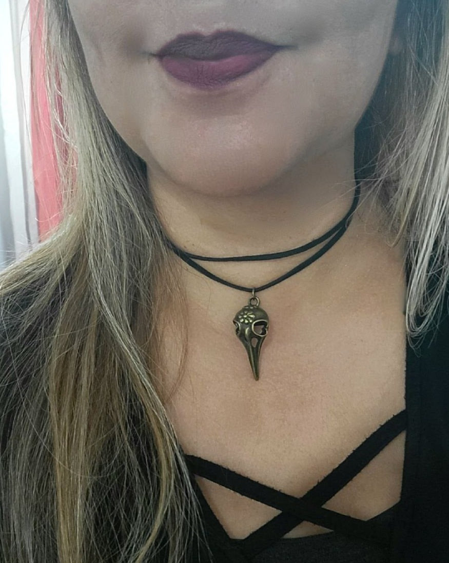 Gargantilla de calavera de cuervo de oro antiguo, collar de joyería de hueso, colgante unisex, 2 capas simples, estilo gótico, accesorio vanguardista, declaración de moda