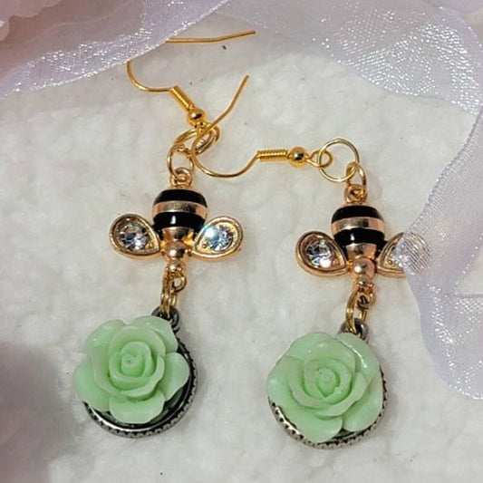 Bumble Bee & Rose Earring, Unique Fashion Dangle, Trendy Springtime Jewelry