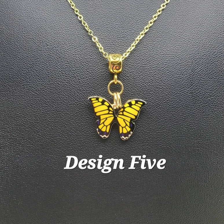 Collier de charme papillon délicat, symbole d’espoir et de transformation, cadeau parfait pour les amoureux de la nature, pièce intemporelle à porter au quotidien