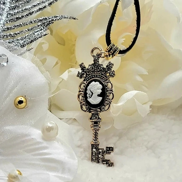 Captivating Gold Key with Cameo Emblem Necklace