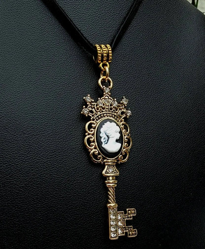 Collier Cameo Key et Strass, Collier Cameo vintage, Collier Cameo vintage, Collier Cameo Lady, Collier Cameo vintage