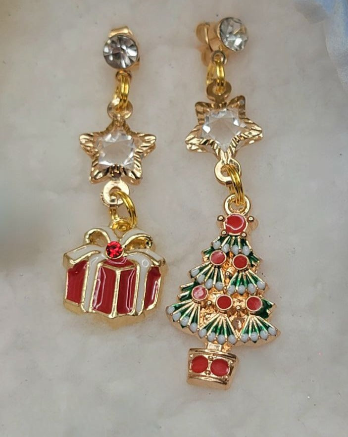 Christmas Tree & Present Mismatched Dangle Earring, Small Festive Drop