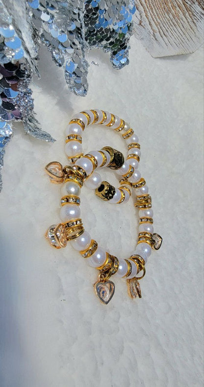 Elegant Faux Pearls & Heart Duo Bracelet Set, Dazzling Wrist Accessory w/ Reflective Charms