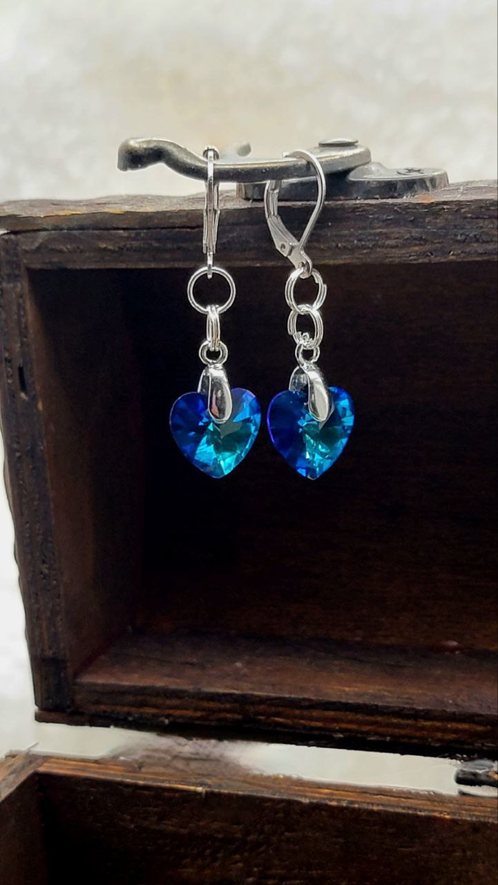 Blue Heart-Shaped Earring, Adorable Huggies, Dainty Fashion Jewelry, Romantic Gift, Elegant Minimalist Jewellery, Sophisticated Sparkle