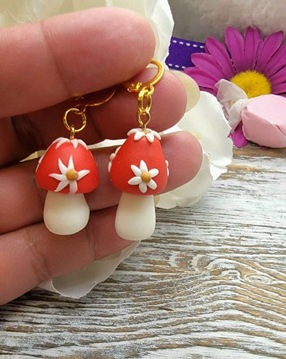 Lindo pendiente de setas mágicas, adorable colgante rojo y blanco, regalo para adolescentes jóvenes, joyas de gota caprichosas, joyas divertidas, inspiradas en la naturaleza