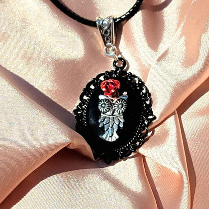 Pendentif mignon hibou en argent, collier en émail noir, bijoux d’animaux spirituels, bijoux inspirés de la nature, charme artisanal unique, sagesse mystique