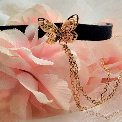 Elegante Gargantilla de Mariposa Dorada, Collar de Cadena de 4 Capas, Accesorio de Día a Noche, Joyería Sofisticada, Elegancia Gótica, Terciopelo de Moda