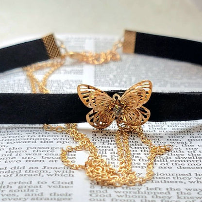 Élégant choker papillon en or, collier de chaîne à 4 couches, accessoire de jour comme de nuit, bijoux sophistiqués, élégance gothique, velours à la mode