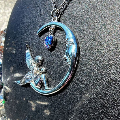 Pendentif Moon Fairy &amp; Crescent Moon, Collier céleste en argent, Bijoux sereins du soir enchanté, Allure intemporelle du pendentif de conte de fées