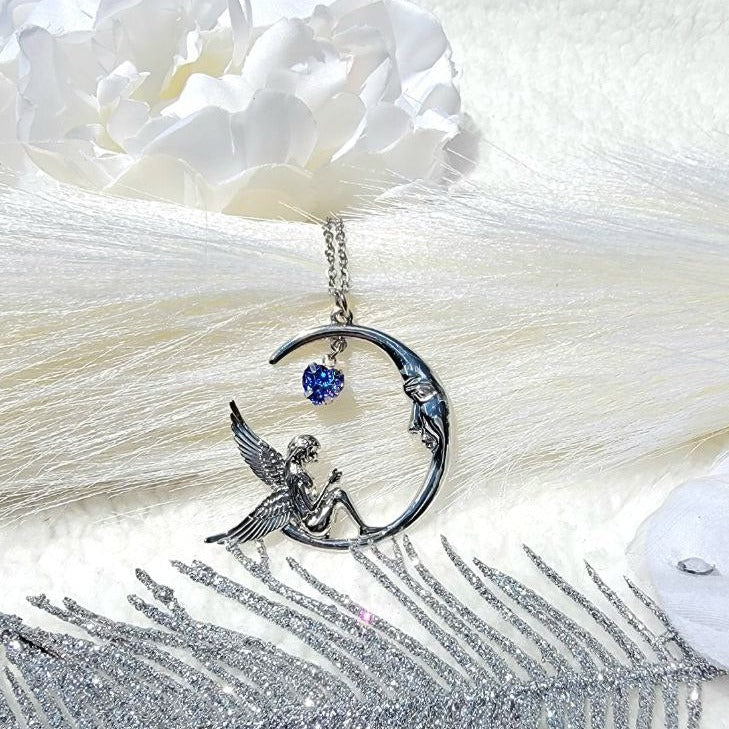 Pendentif Moon Fairy &amp; Crescent Moon, Collier céleste en argent, Bijoux sereins du soir enchanté, Allure intemporelle du pendentif de conte de fées