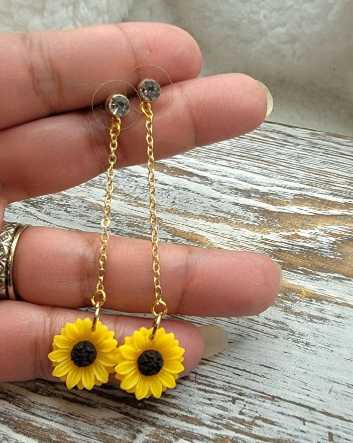 Long Drop Sunflower Earrings, Cheerful & Chic Floral Fall Dangle, Joyful Sparkle w/ Gold Accents, Vibrant Yellow Pendants for a Standout Look