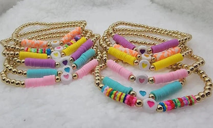 Pulseras Heishi para niños, diseño de cuentas centrado en el corazón, accesorio de muñeca colorido para todos los días, joyería divertida para preadolescentes, apto para niños pequeños