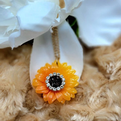 Collier de strass orange vibrant Gerbera Daisy, symbole du bonheur, bijoux joyeux, cadeau pour les amoureux de la nature, pendentif soleil et positivité