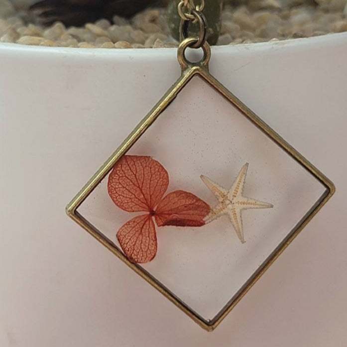 Peach Petal & Starfish Necklace, Resin Flower Pendant, Nature Inspired Jewelry, Minimalist Beach Necklace