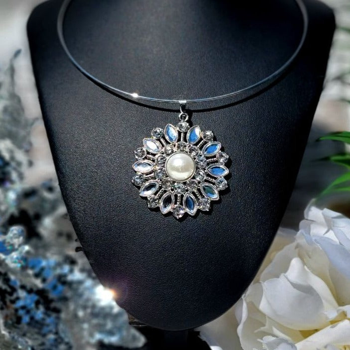 Medallion Choker w/ Pearl Centerpiece, Intricately Carved Glass Design Timeless Necklace for Formal Events