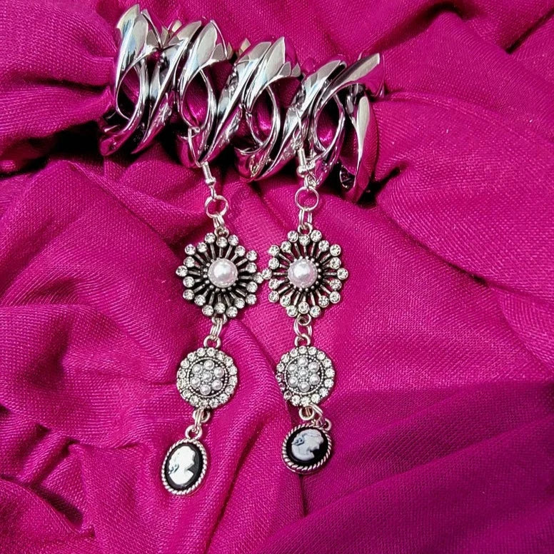 Elegantes aretes de camafeo y perlas, diseño Sunburst de inspiración vintage, elegancia atemporal con un toque moderno, caída elegante para un estilo sofisticado