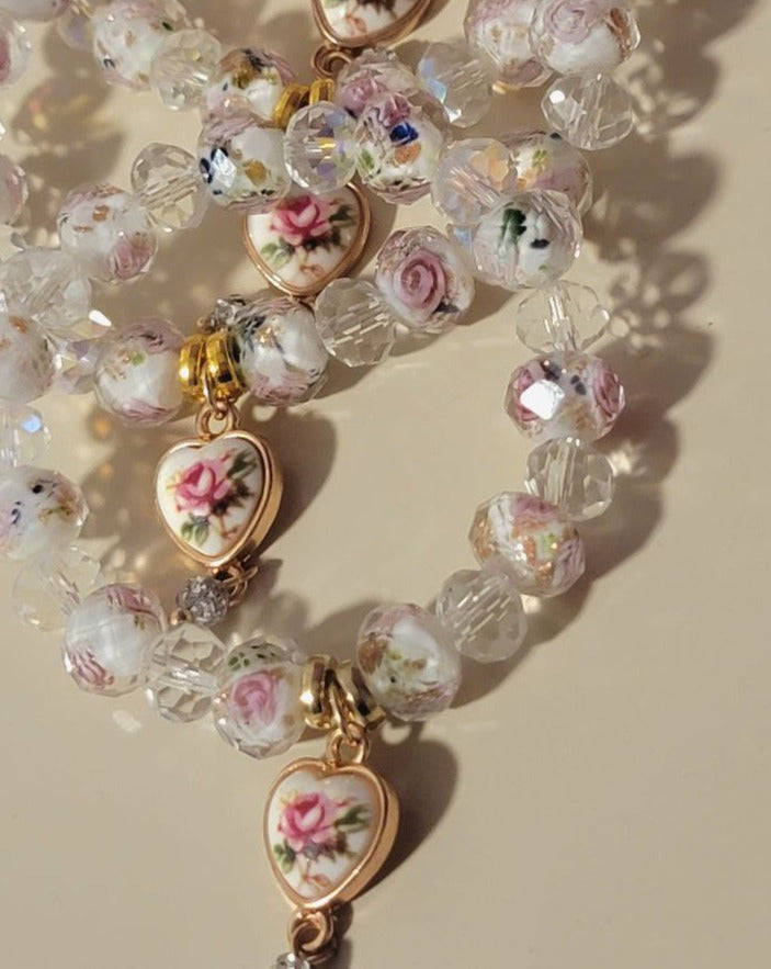 Pulsera de cristal rosa hecha a mano, elegante regalo de dama de honor, accesorio romántico con cuentas florales, joyería nupcial con encanto vintage