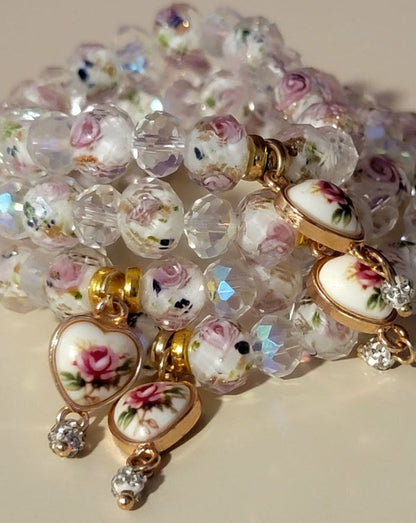 Pulsera de cristal rosa hecha a mano, elegante regalo de dama de honor, accesorio romántico con cuentas florales, joyería nupcial con encanto vintage