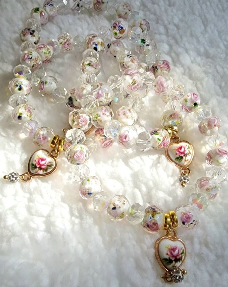 Pulsera de cristal rosa hecha a mano, elegante regalo de dama de honor, accesorio romántico con cuentas florales, joyería nupcial con encanto vintage