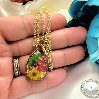 Preserved Real Flowers Teardrop Necklace, Pressed Flower Pendant, Custom-Made Necklace, Handmade Dried Flower Jewelry