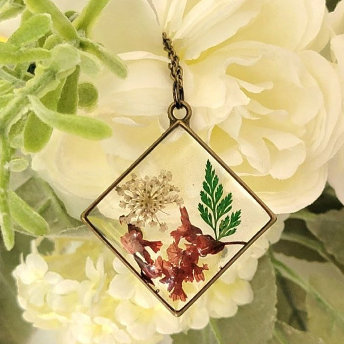 Pressed Red Limonium Real Flowers Necklace, Vintage-Inspired Botanical Jewelry