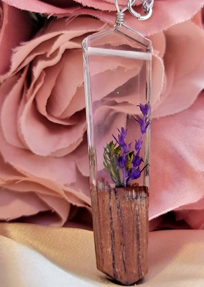 Purple Flower in Resin Necklace, Preserved Natural Floral Pendant, Naturally Pressed Foliage Jewelry