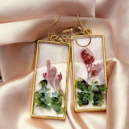 Véritables boucles d’oreilles longues Fuchsia et Fougères vertes, Bijoux de mode botaniques, Cadeau amoureux de la nature, Dangle écologique, Bijoux artisanaux, Handm unique