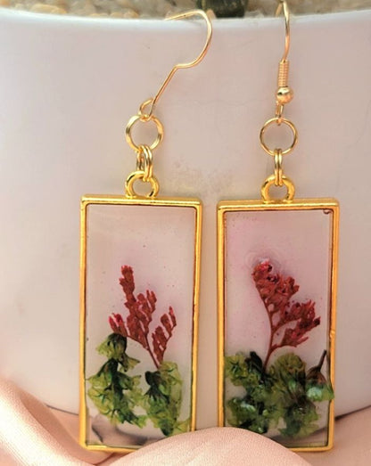 Véritables boucles d’oreilles longues Fuchsia et Fougères vertes, Bijoux de mode botaniques, Cadeau amoureux de la nature, Dangle écologique, Bijoux artisanaux, Handm unique