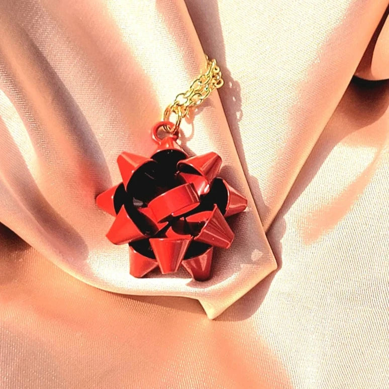 Vibrant Christmas Bow Necklace, Elegant Holiday Jewelry, Festive Fashion Statement Pendant, Celebration Necklace, Gift-Themed