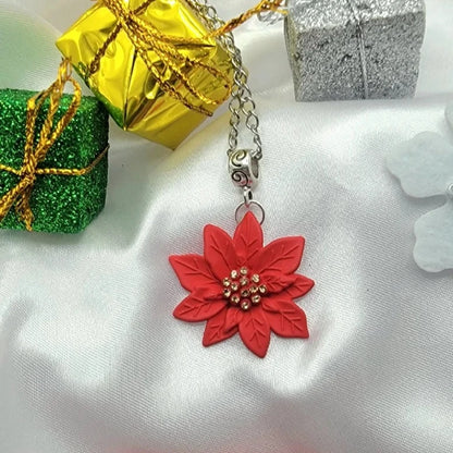 Collar de flores de Poinsettia roja, joyería de declaración festiva, adorno navideño tradicional, collar de temporada elegante, diseño de pétalos intrincados