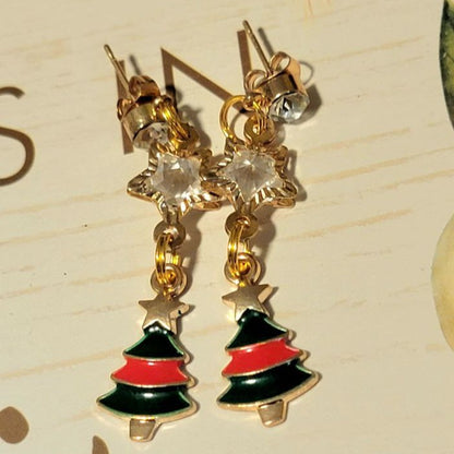 Traditional Christmas Color Earrings, Elegant Festive Season Jewelry, Red & Green Festive Dangle, Holiday Season Sparkling Accessory