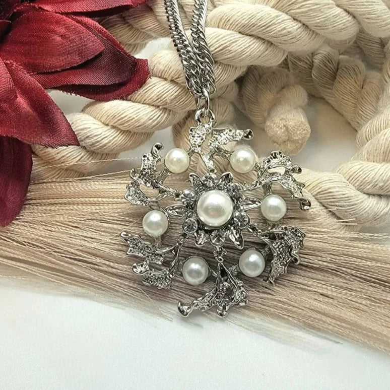 Fashionable Silver Flower Necklace, Elegant White Faux Pearl Pendant, Timeless Elegance Jewelry