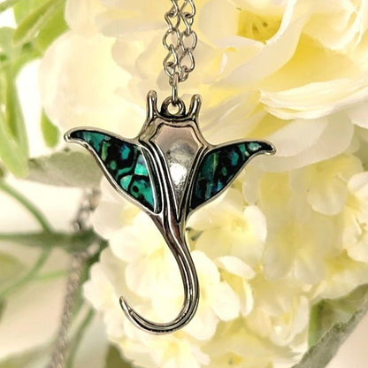 Silver Stingray Necklace, Manta Ray Charm, Sea Animal Pendant, Sting Ray Accessory, Beach Wear Jewelry, Beach Lover Necklace