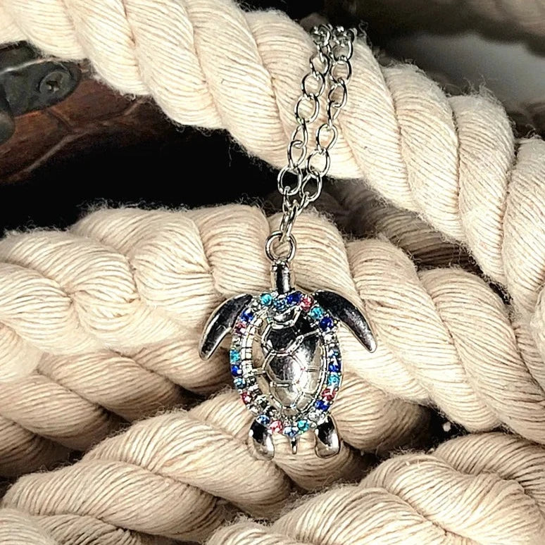 Collier en strass de tortue d’argent, pendentif fantaisiste d’inspiration animale, bijoux de charme de mer, vêtements d’océan d’été de plage pour femmes, élégance côtière