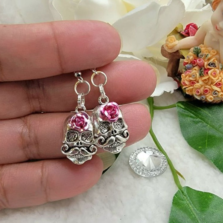 Small Skull Head Dangle, Scary Fashion Earrings, Unique Punk Style Jewelry, Spooky Drop, Halloween Horror Themed Jewelry, Alternative Style Accessory