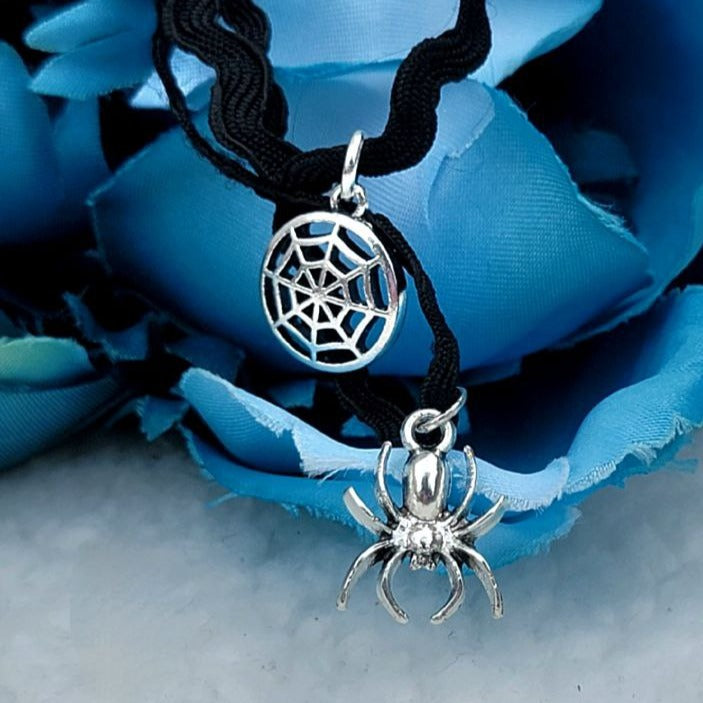 Spider Crawling Into Cobweb Choker, Halloween Must Have Necklace, Macabre Charm, Creepy Chic Accessory, Dark Aesthetic Jewelry, Horror-Themed