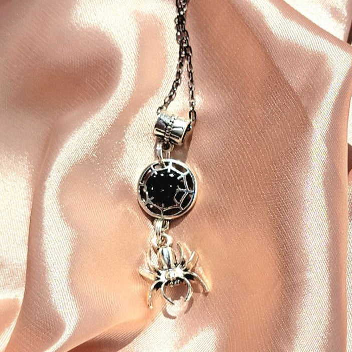 Spider & Spiderweb Necklace, Mystical Arachnid Themed Jewelry, Creepy Halloween Fashion Pendant, Unique Gothic Necklace, Witchy Vibes